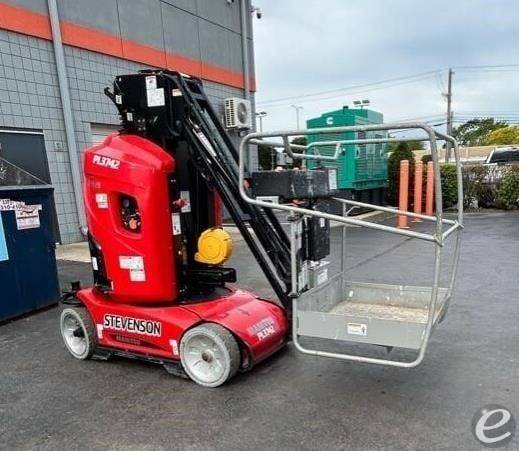 2021 Manitou 26VJR