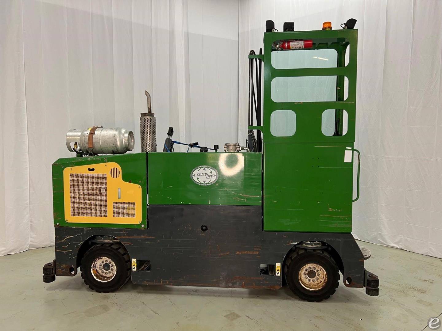 2004 LP Gas Combilift C6000 Internal Combustion Sideloader (Bi-Directional)