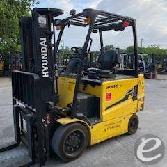 2017 Hyundai 30BC-9
