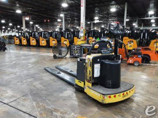 2017 Hyster B80ZHD Electric Forklift - 123Forklift