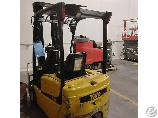 2019 Yale ERP040VT