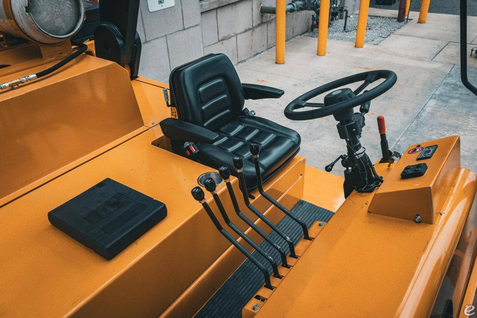 2026 Royal RIG-N-LIFT 80/100