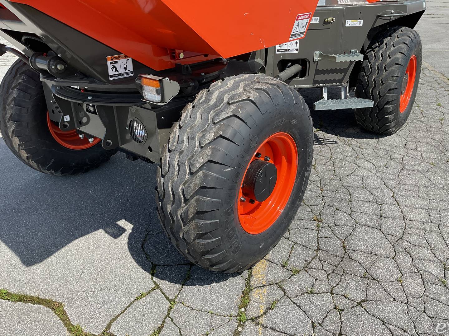 2026 JLG D601AHG