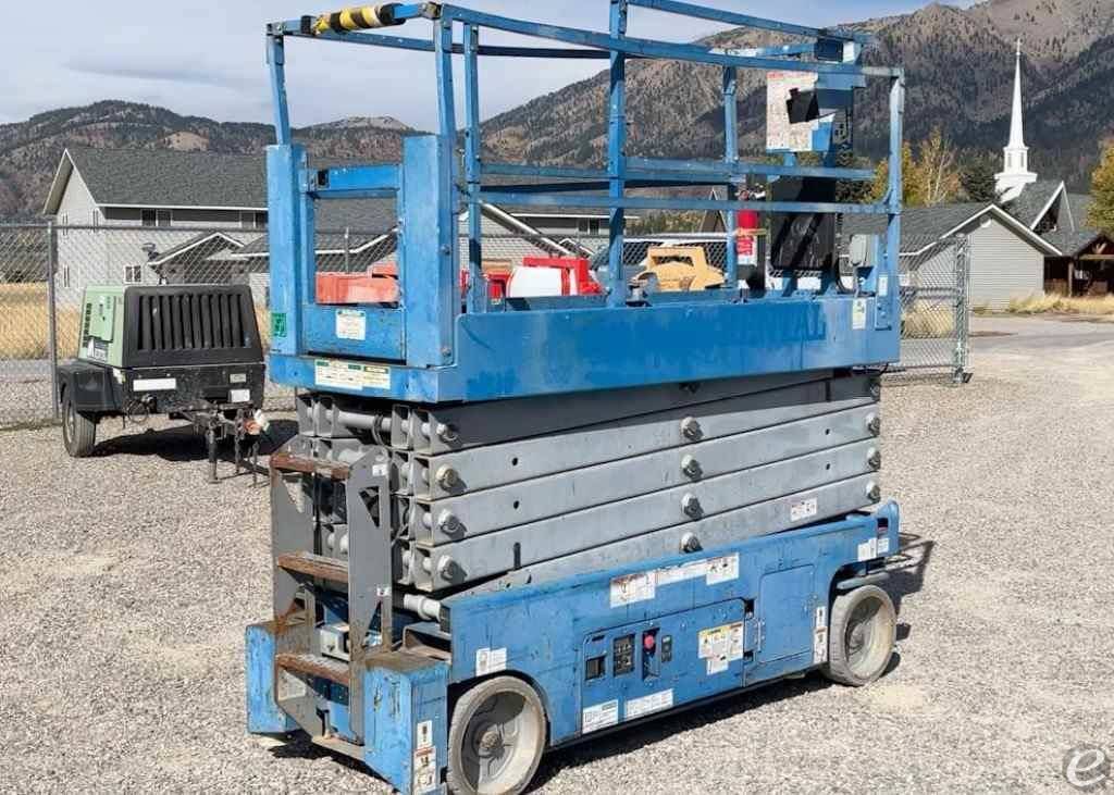 2014 Genie GS-3232 Electric Scissor Lift - 123Forklift