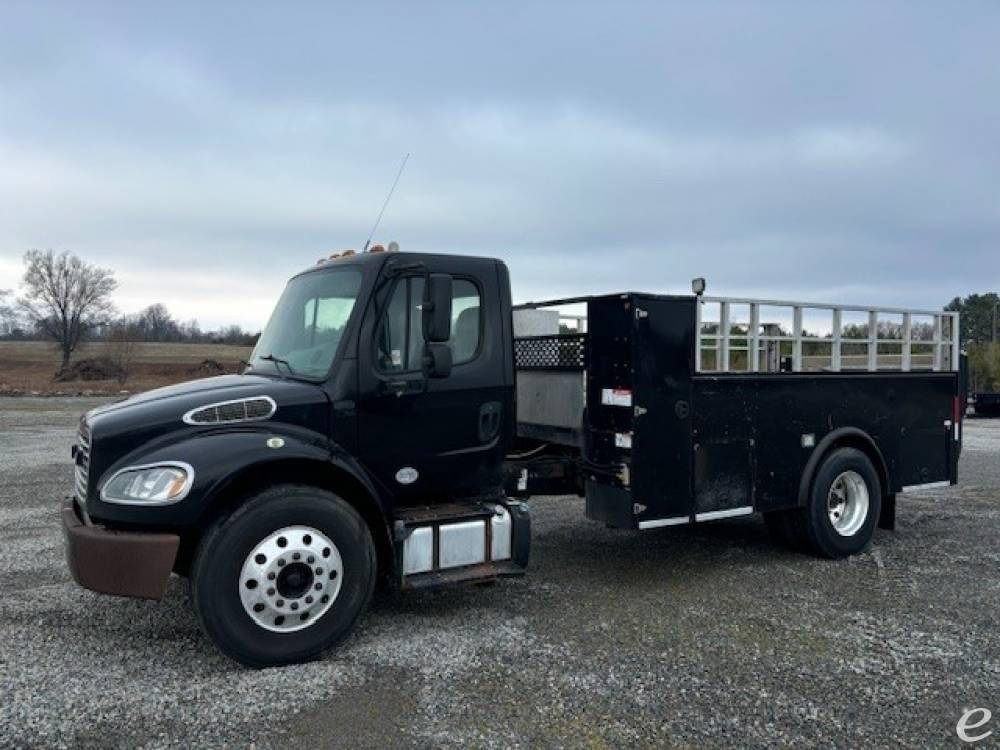 2017 Freightliner BUSINESS CLASS M2 106