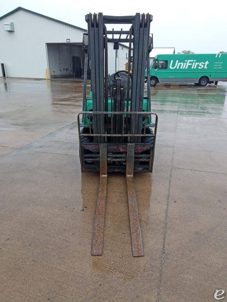 2020 Mitsubishi FG25N