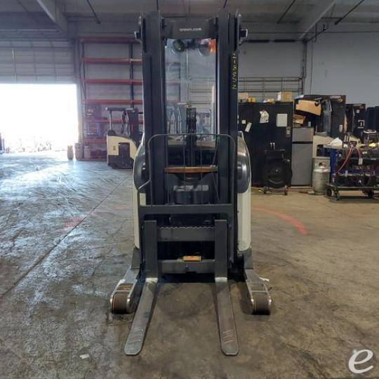 2016 Crown RR5725-45