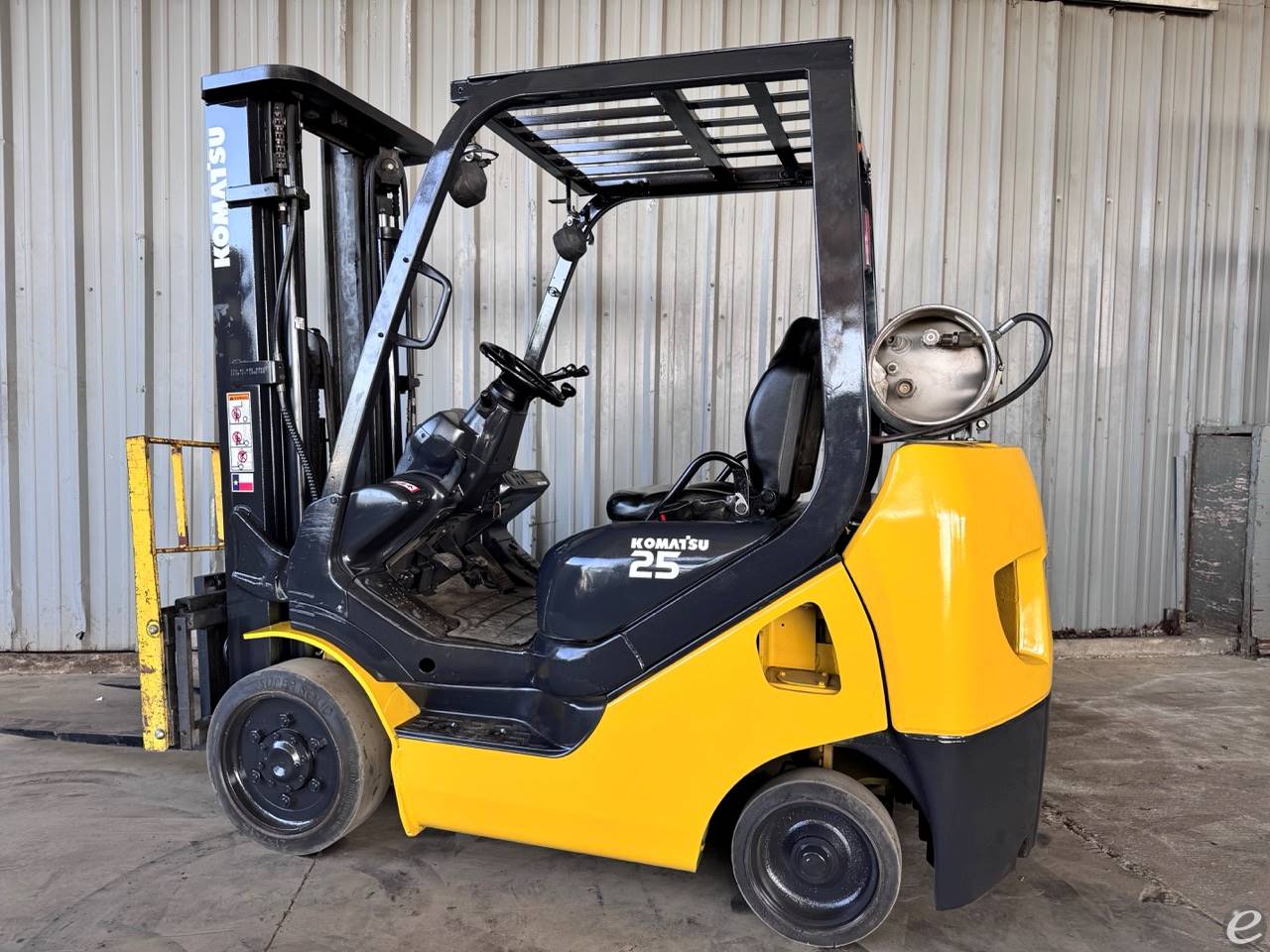 2012 Komatsu FG25ST-16