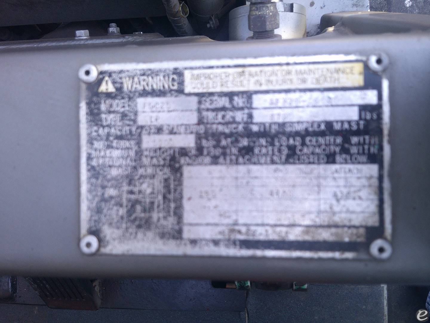1999 Mitsubishi FGC25