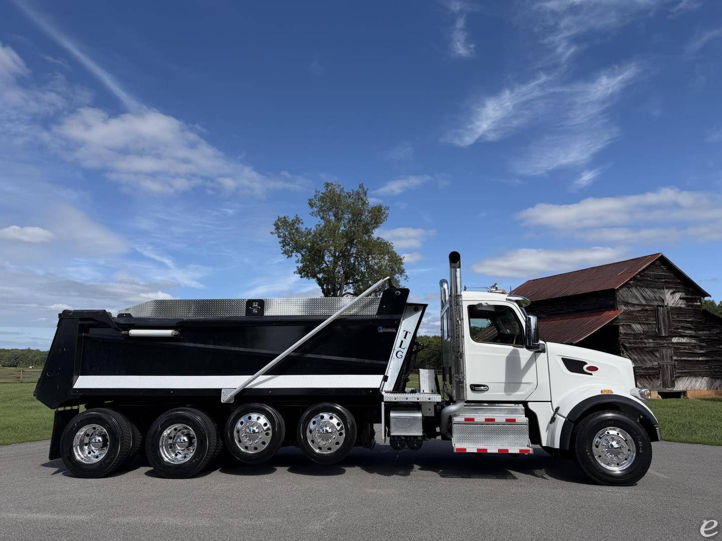 2025 Peterbilt 567