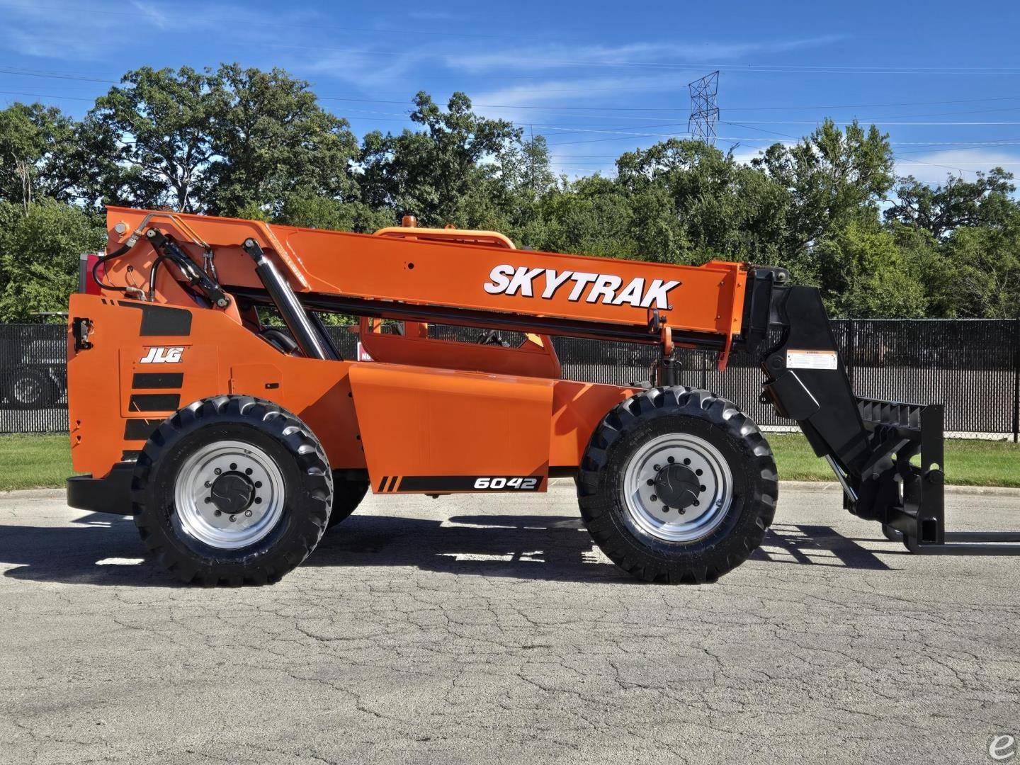 2019 Skytrak 6042