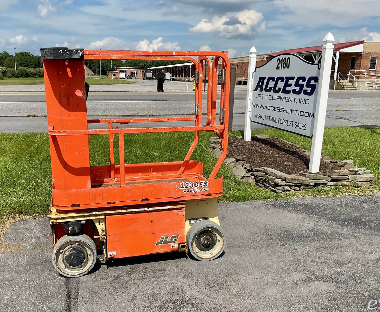 2016 JLG 1230ES