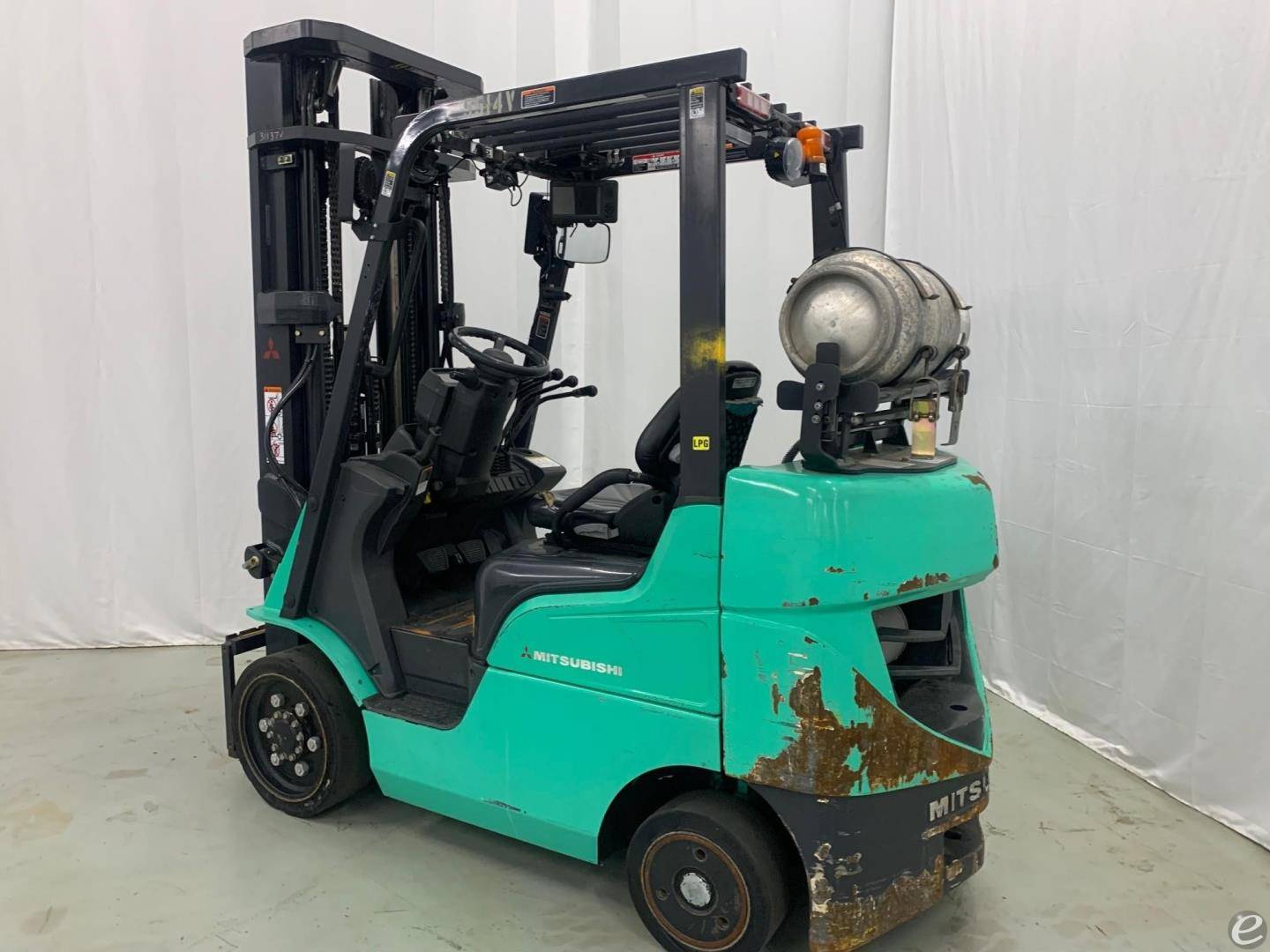 2020 Mitsubishi FGC25N