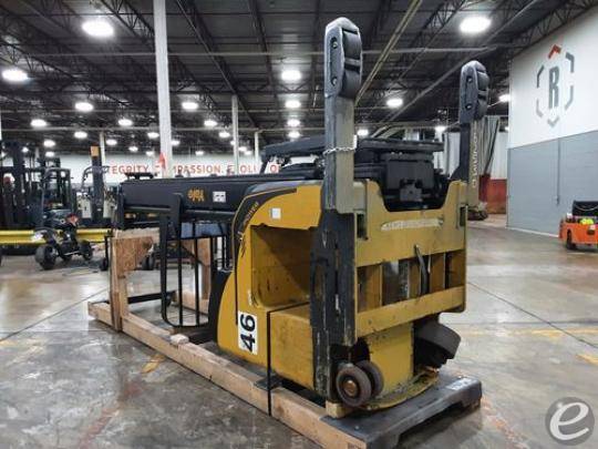 2018 Yale NR045 Electric Reach Truck - 123Forklift