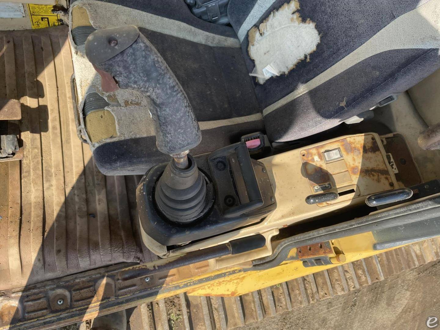 1992 Cat 330L