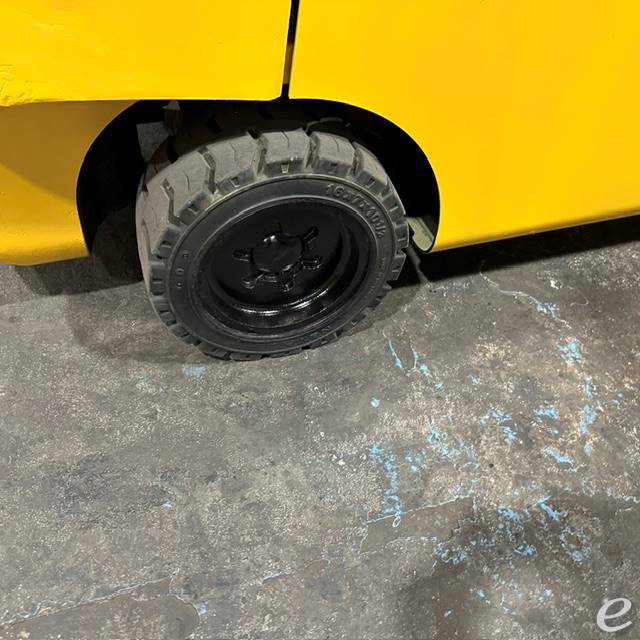 2021 Yale GLC070VX