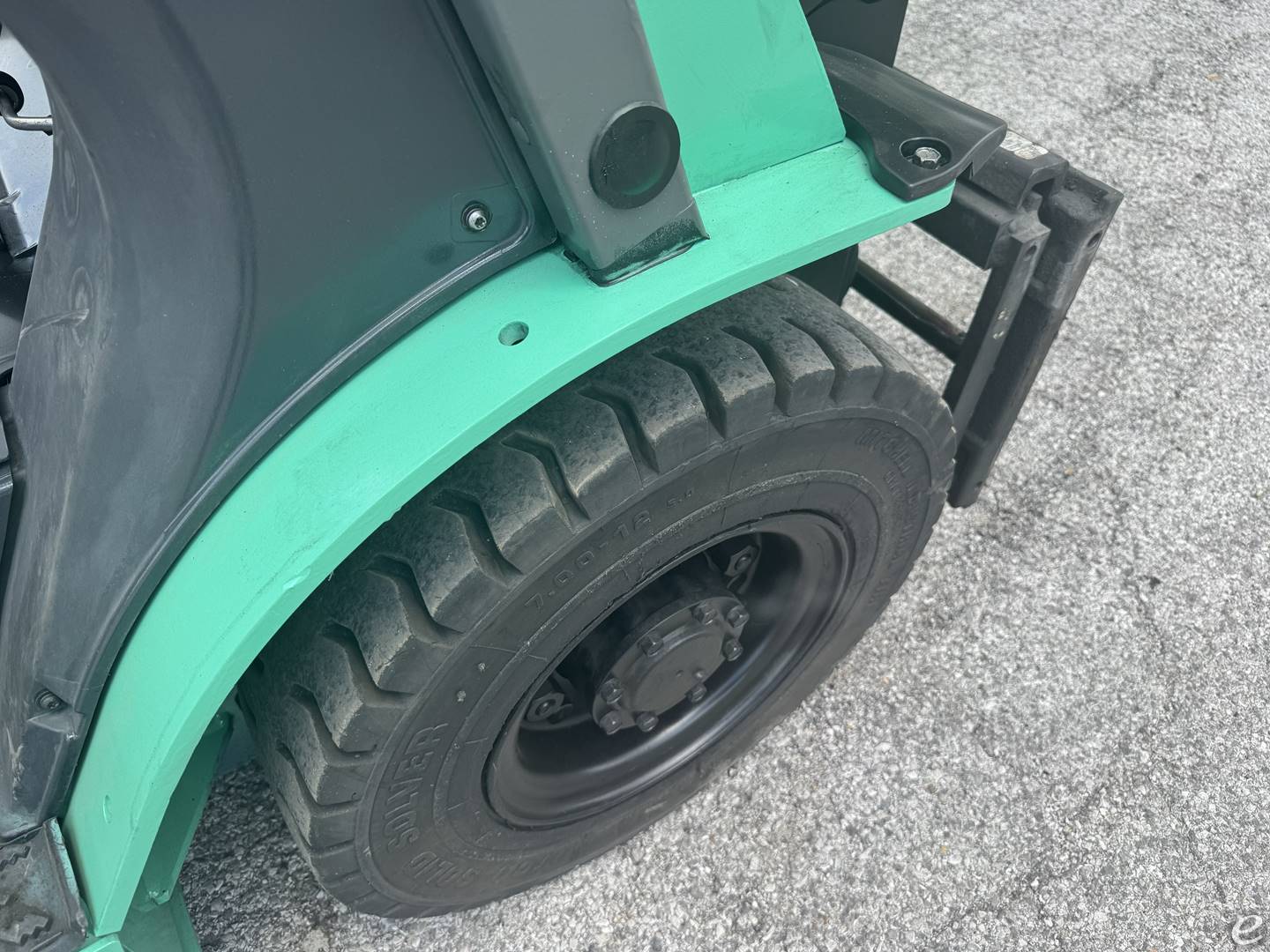 2017 Mitsubishi FG20N