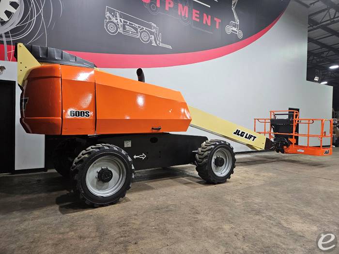 2016 JLG 600S