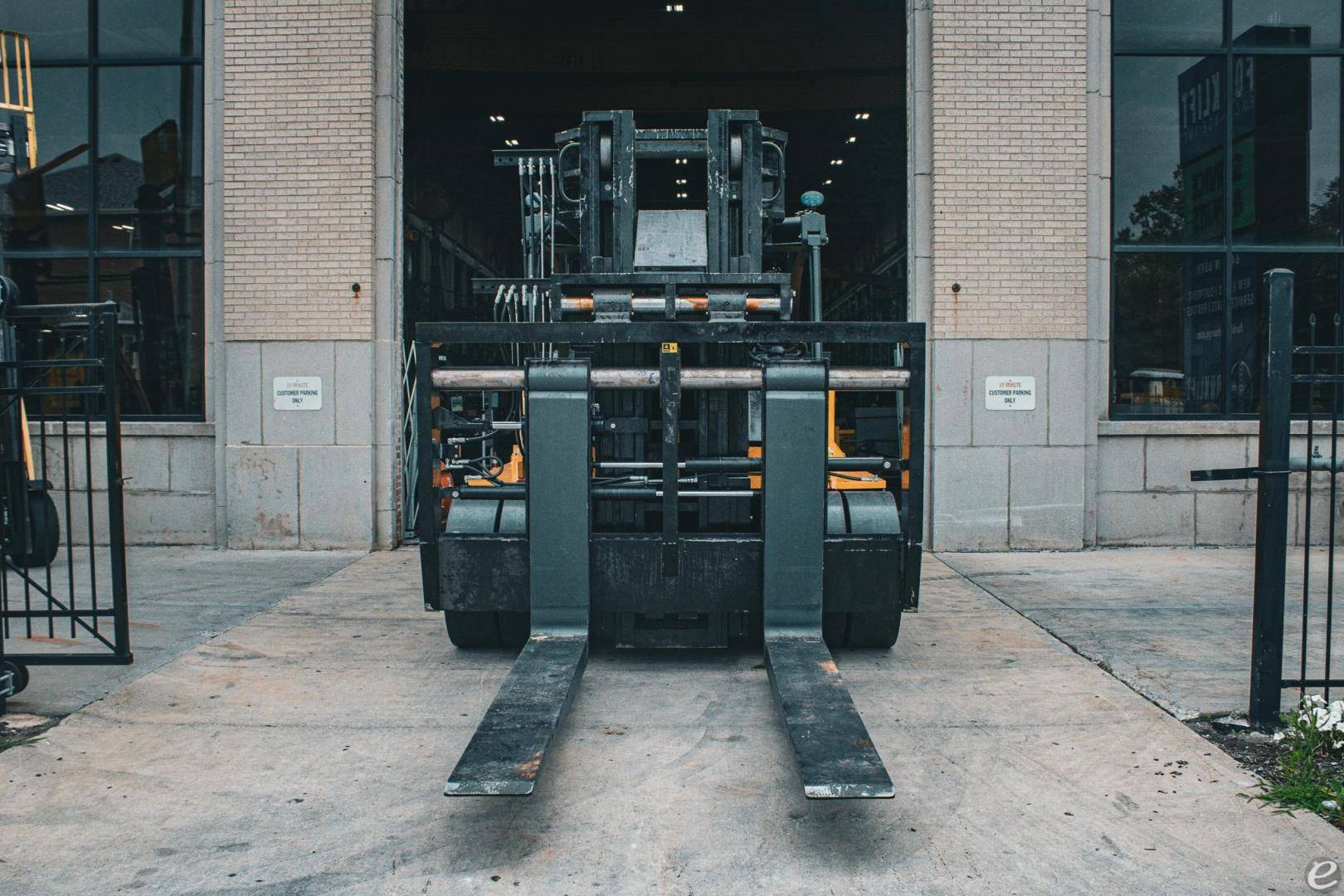 2026 Royal RIG-N-LIFT 80/100