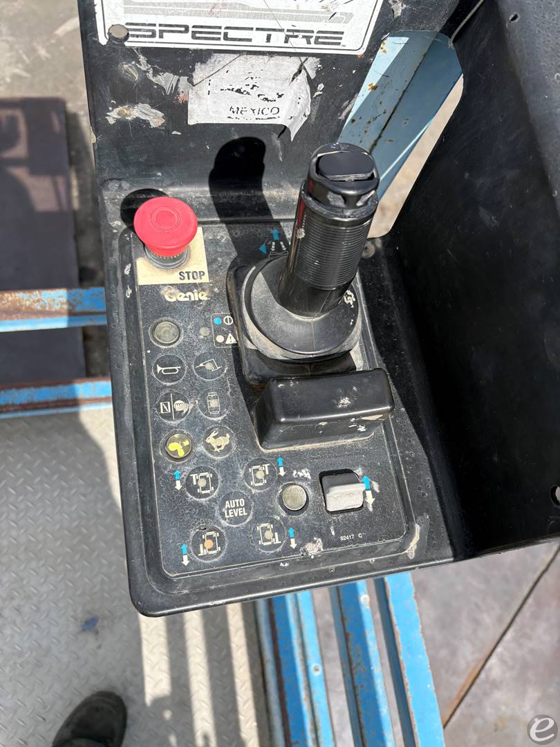 2003 Genie GS4390