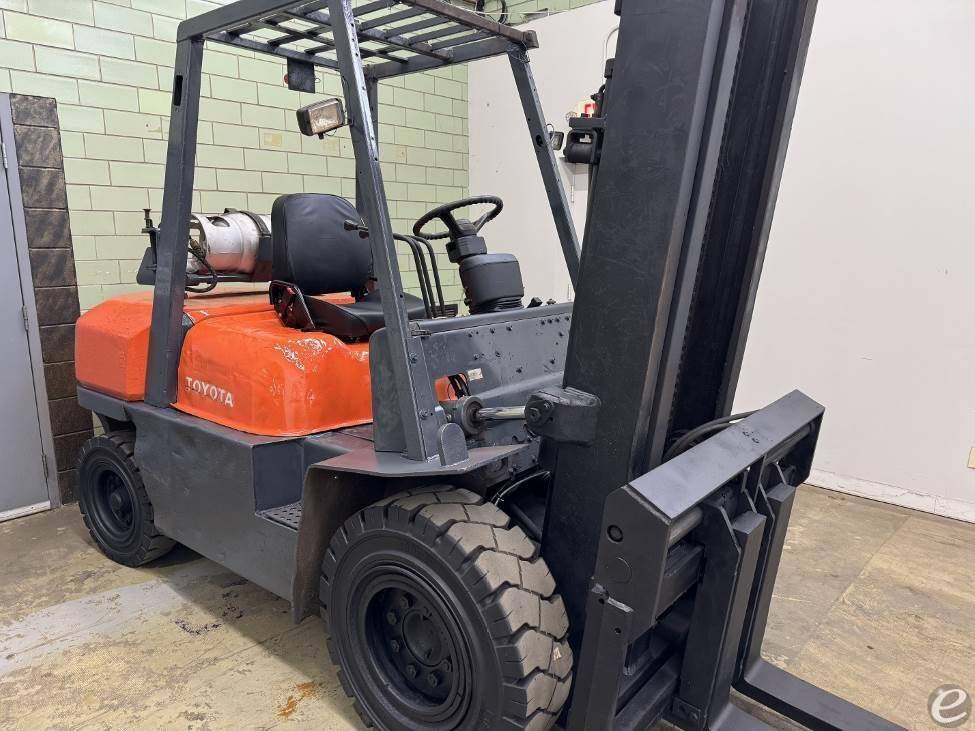 1997 Toyota 6FGU45 LP Gas Forklift - 123Forklift