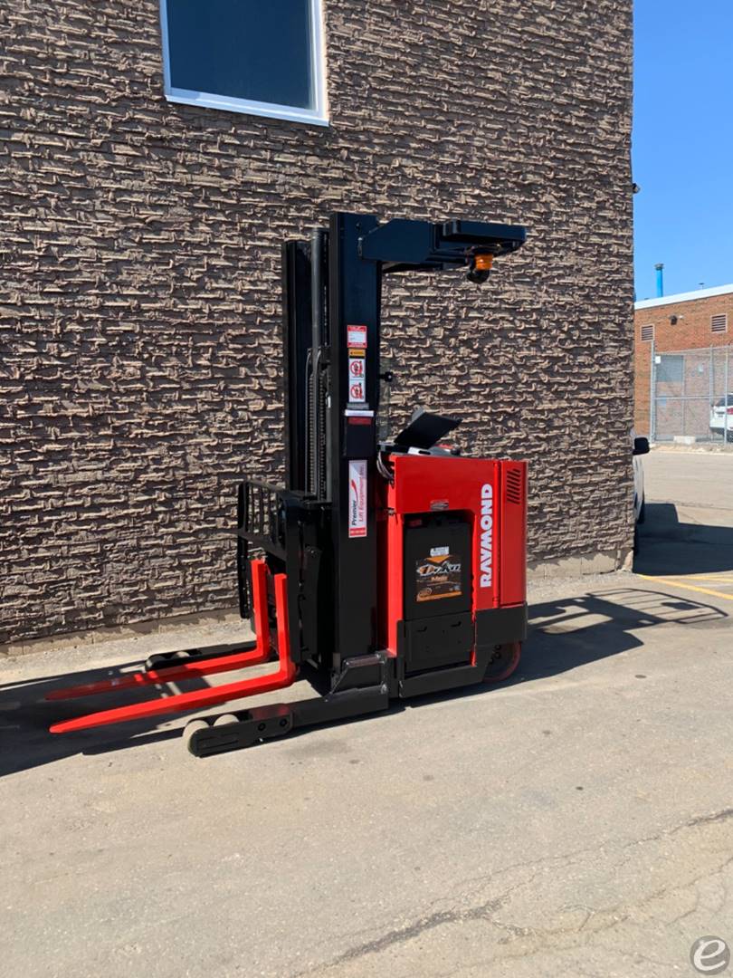 2014 Raymond EASIR45TT Electric Reach Truck - 123Forklift