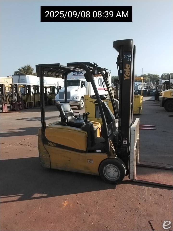 2020 Yale ERP040VT