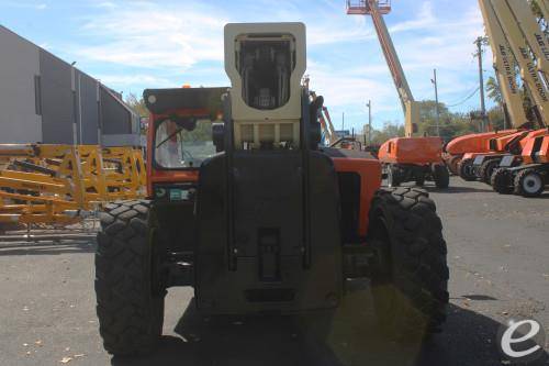 2016 JLG 1255