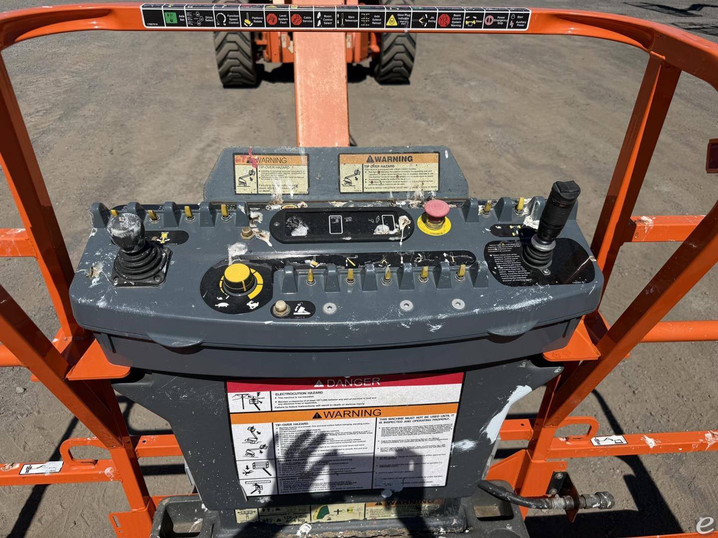 2011 JLG 1250AJP