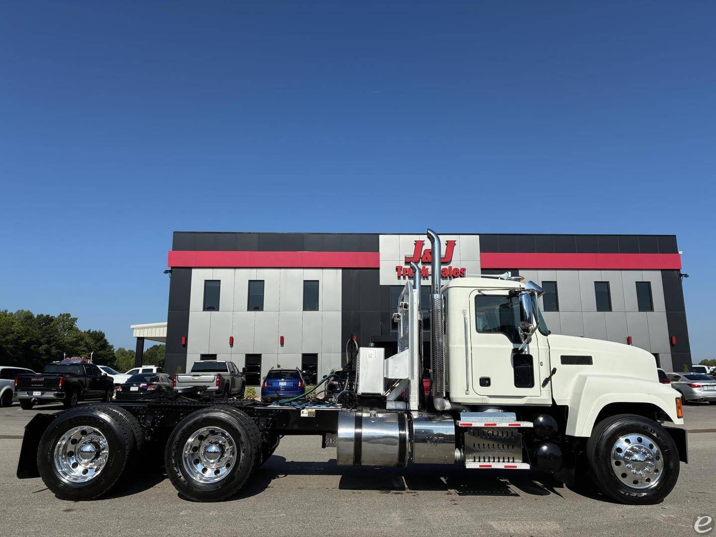 2015 Mack PINNACLE CHU613