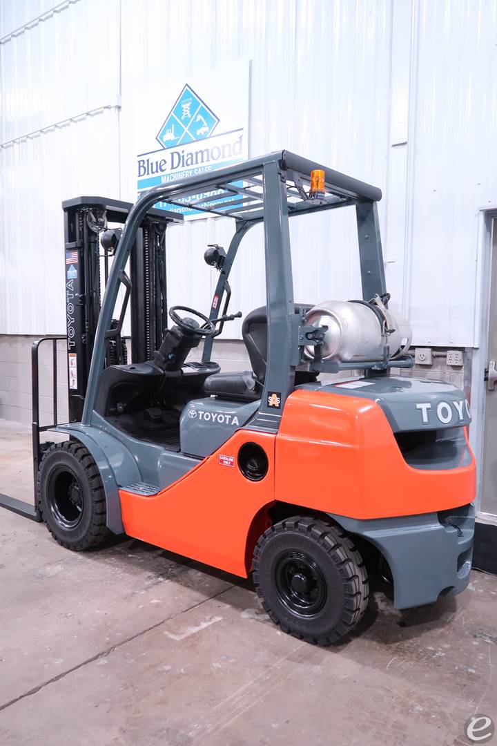 2012 Toyota 8FGU25 Dual Fuel Forklift - 123Forklift