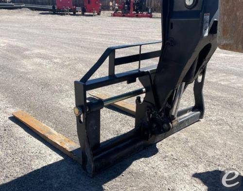 2018 JLG 1255