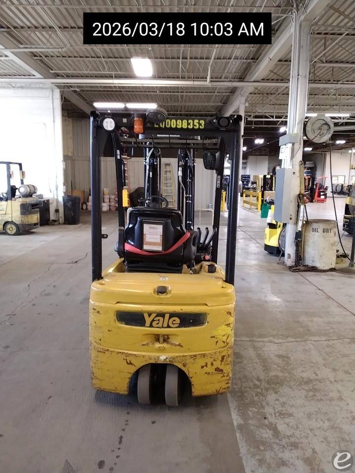 2017 Yale ERP040VT