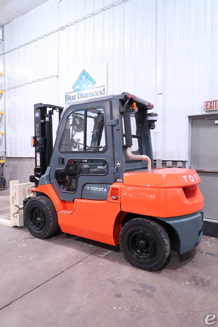 2005 Toyota 7FDU35 Diesel Forklift - 123Forklift
