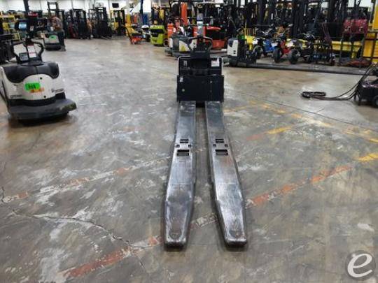 2015 Crown PE4500-80 Electric Forklift - 123Forklift