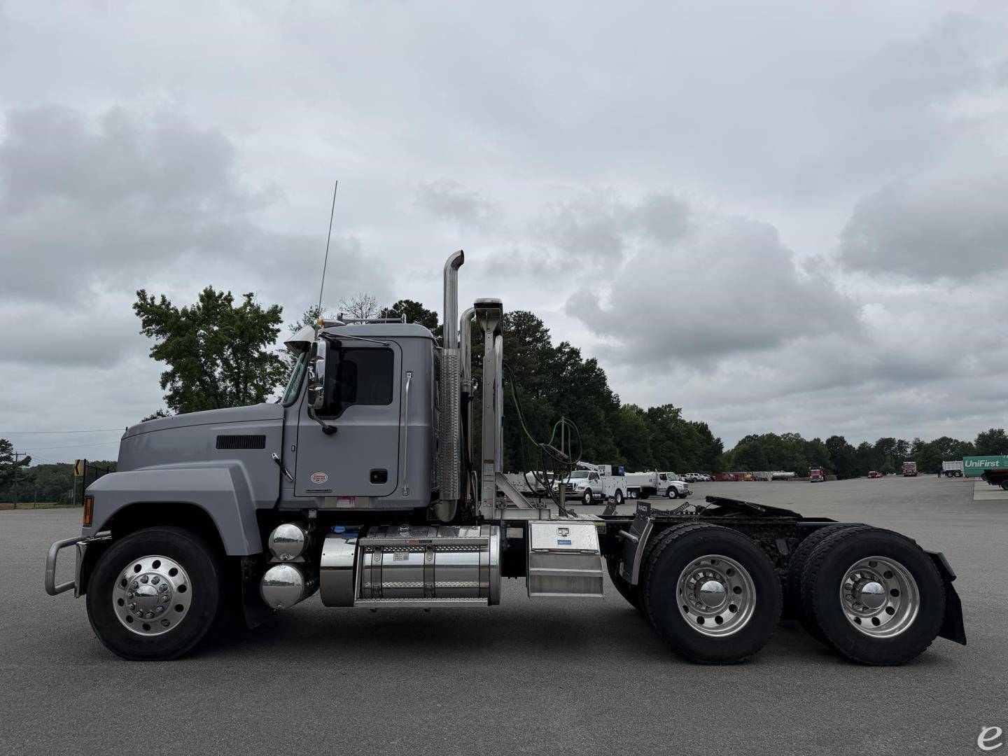 2025 Mack PINNACLE 64T