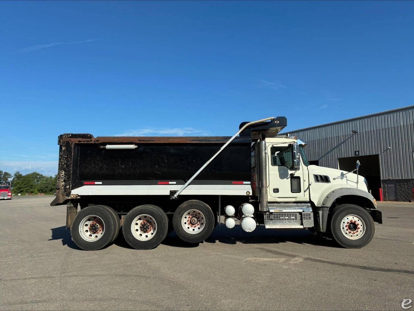 2020 Mack GRANITE 64FR