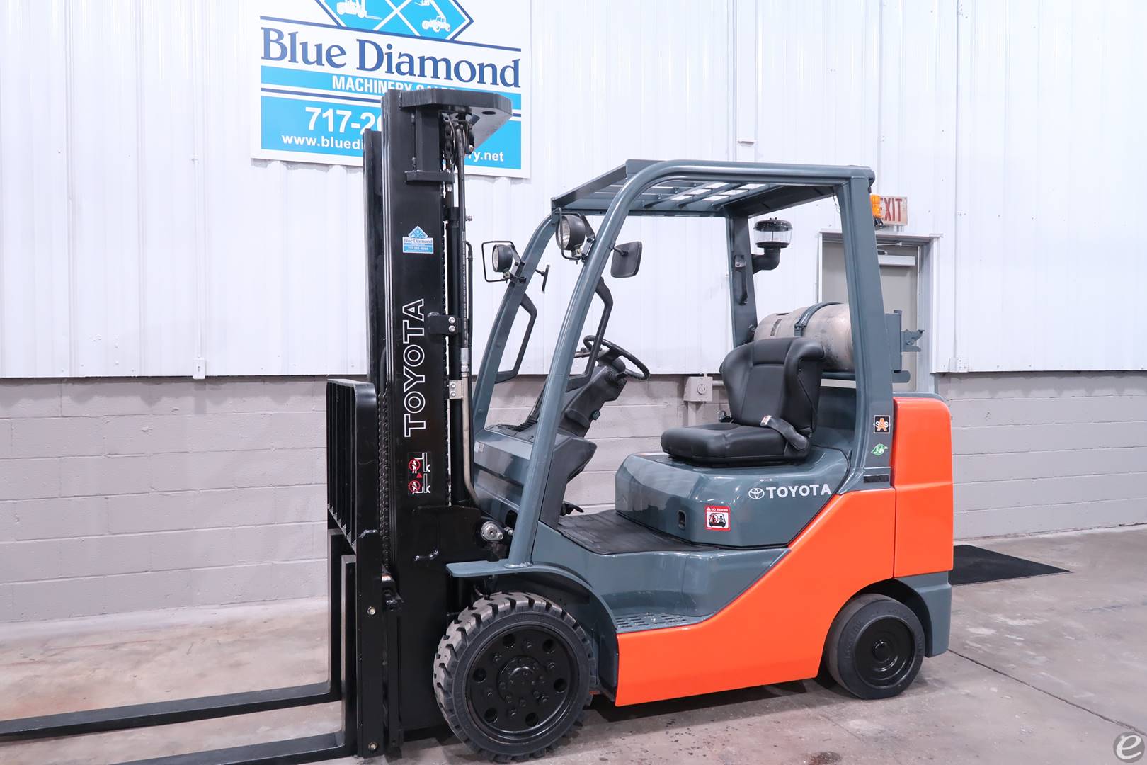 2010 Toyota 8FGCU30 LP Gas Forklift...