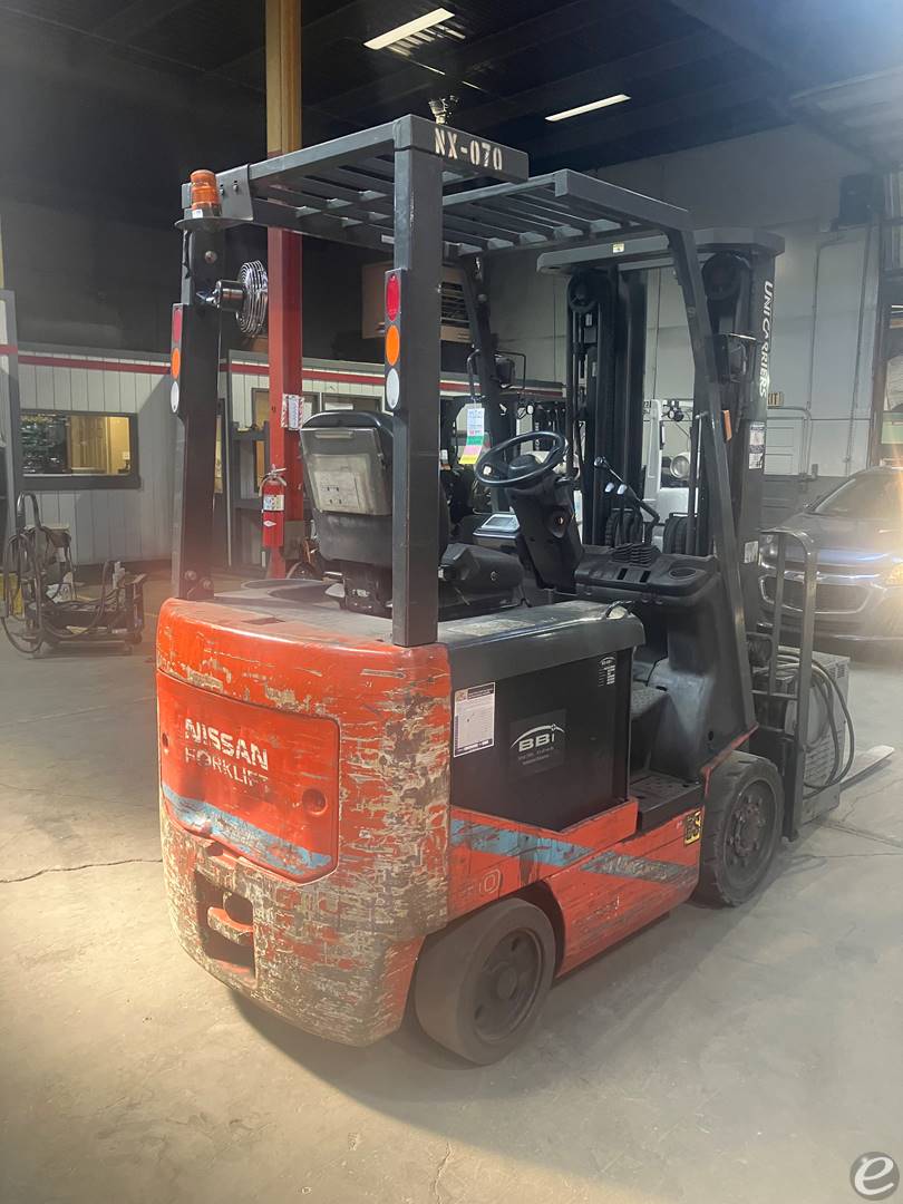 2015 Nissan BXC50N
