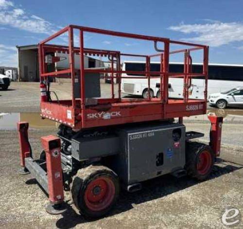 2016 Skyjack SJ6826RT
