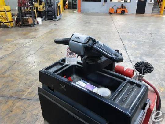 2015 Raymond 8510