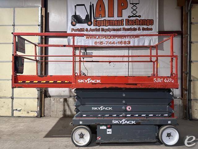 2016 Skyjack SJIII4632 Electric Scissor Lift - 123Forklift