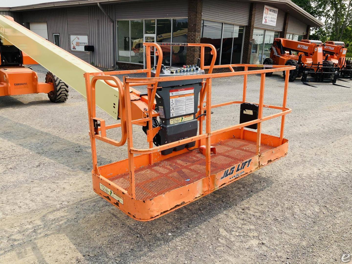 2006 JLG 800S