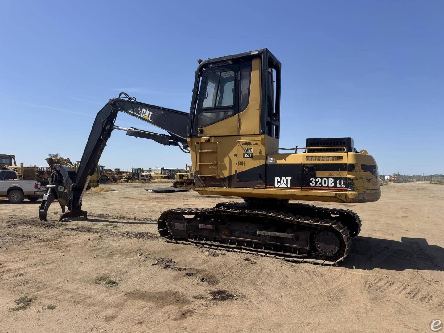 1999 Cat 320B LL