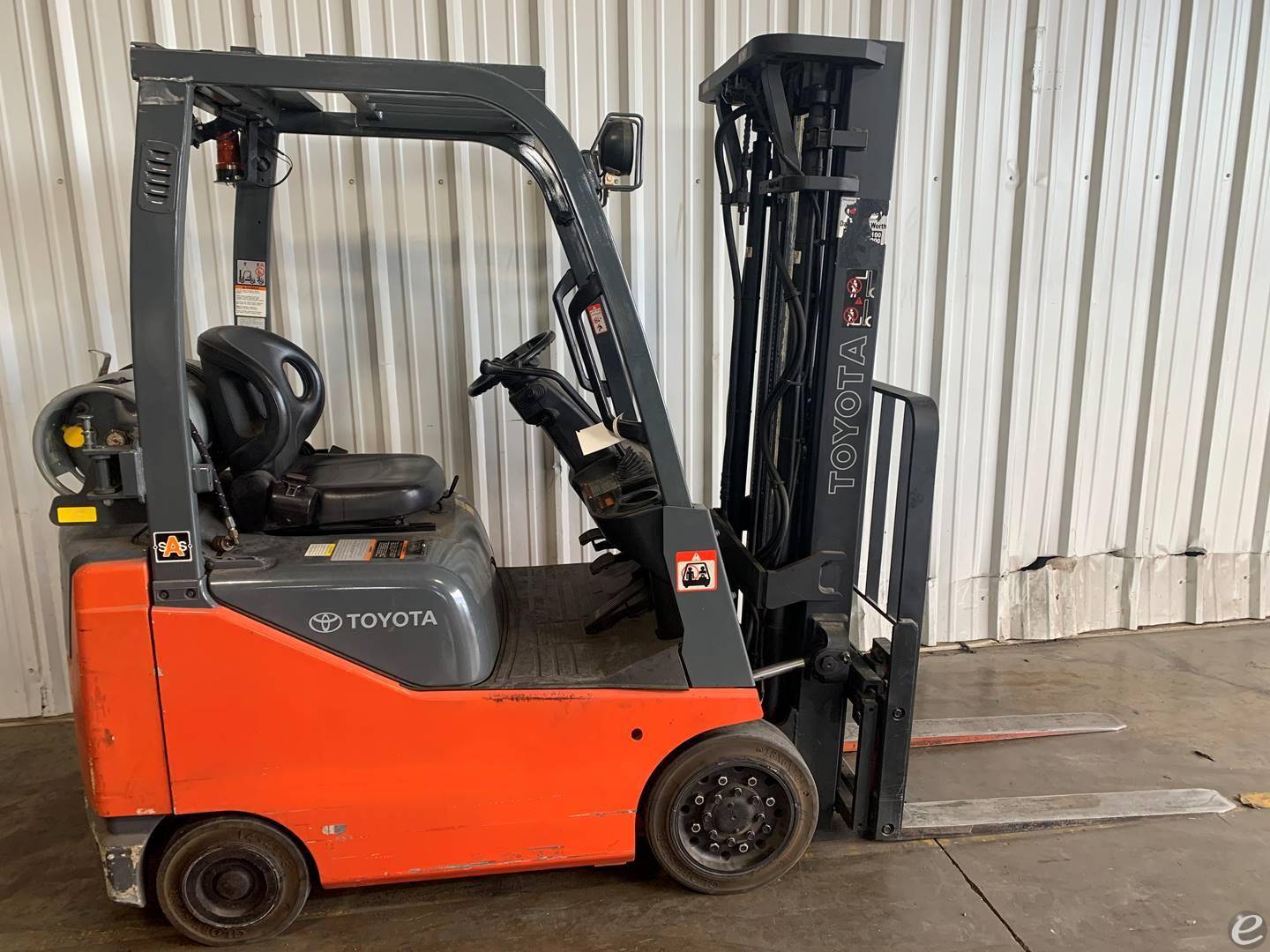2010 Toyota 8FGCU15 LP Gas Forklift...