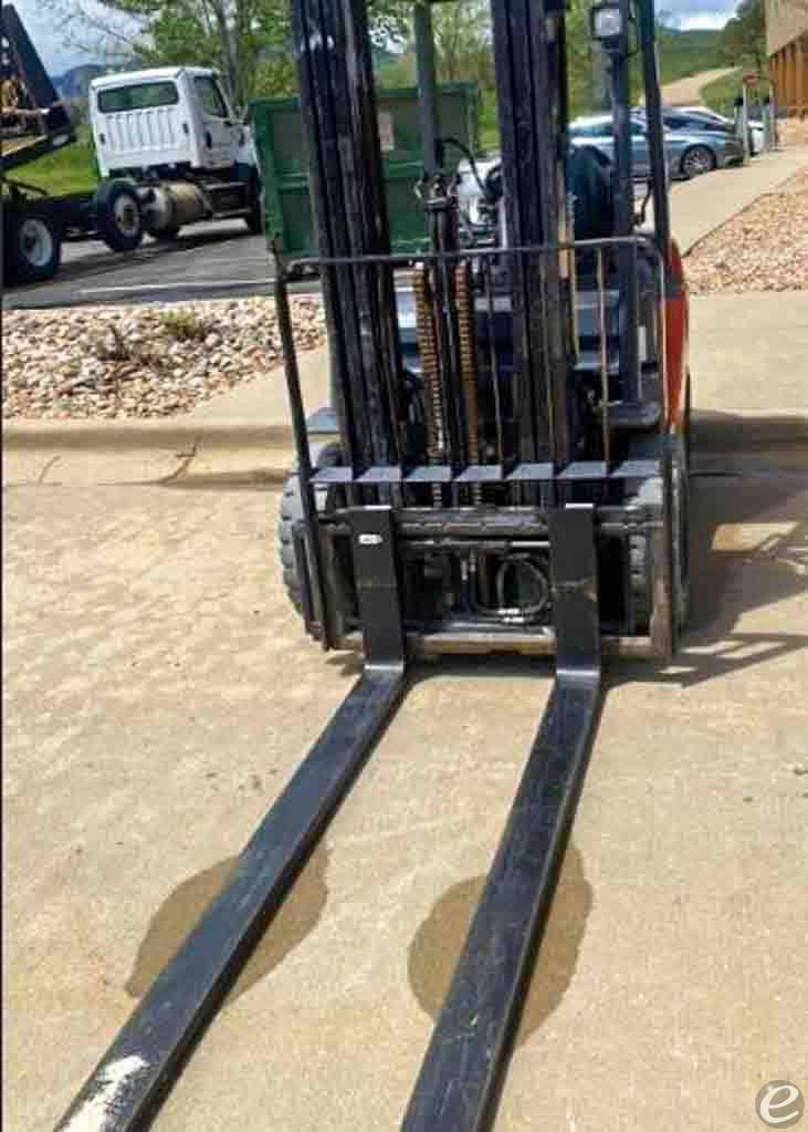 2015 Toyota 8FGU25 Dual Fuel Forklift - 123Forklift