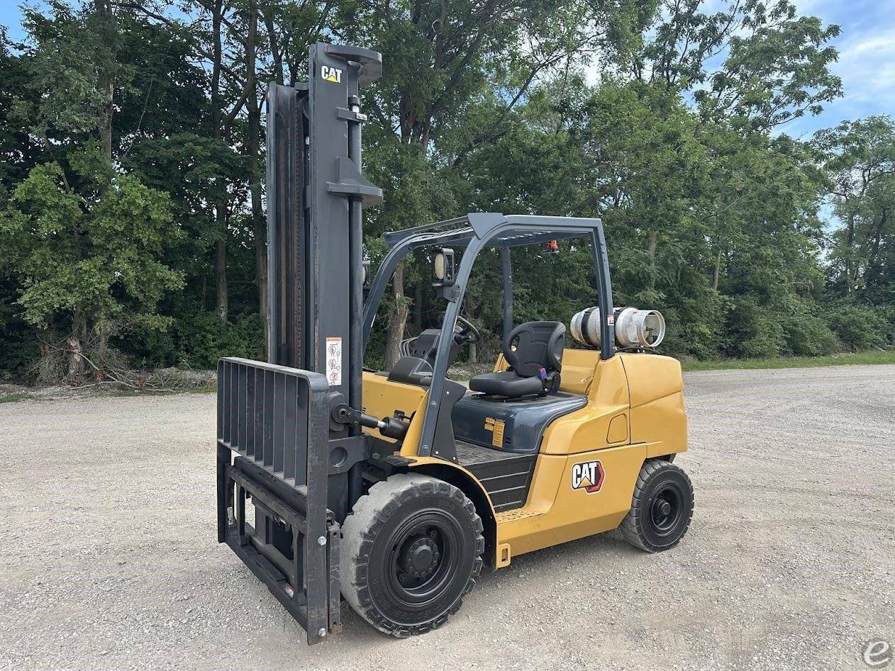 2014 Mitsubishi FG50CN1