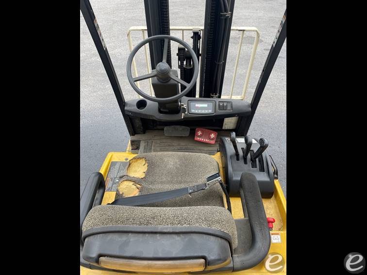 2004 Hyster J30ZT
