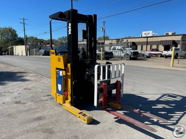 2003 Yale NR040AENS24T091