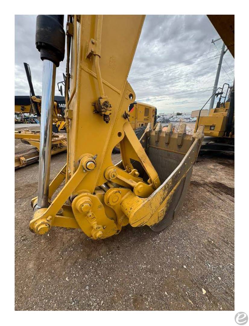 2013 Cat 320EL